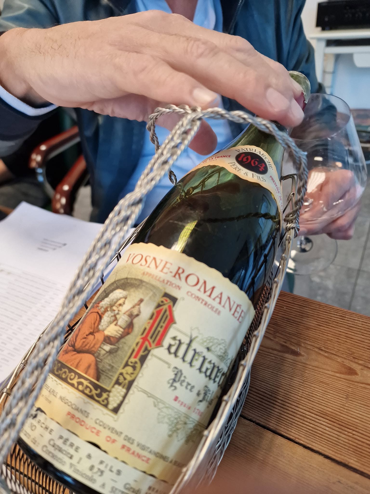 Foto di Vosne-Romanée AOC del millesimo 1964