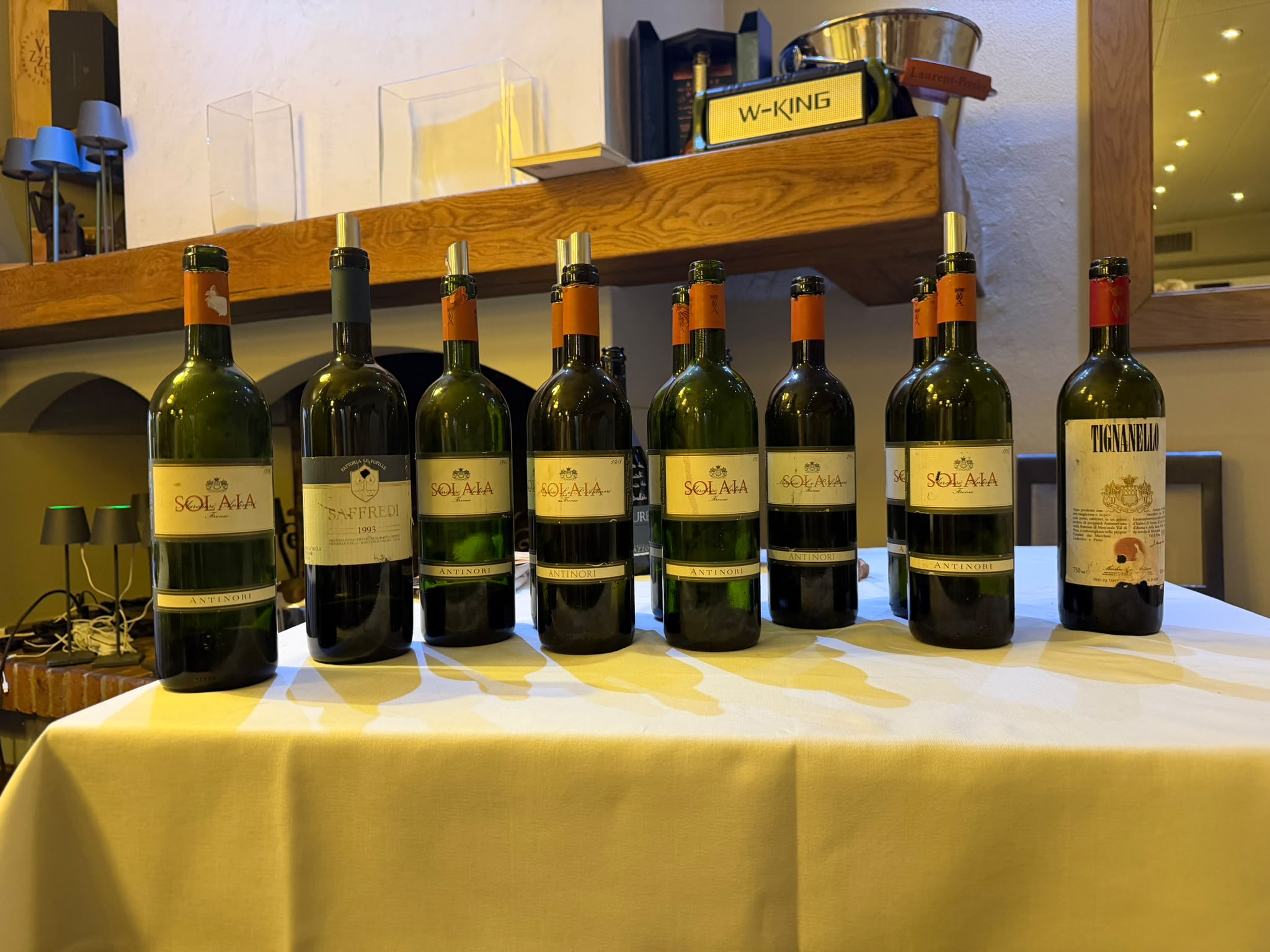 Le etichette della serata riunite in Osteria.