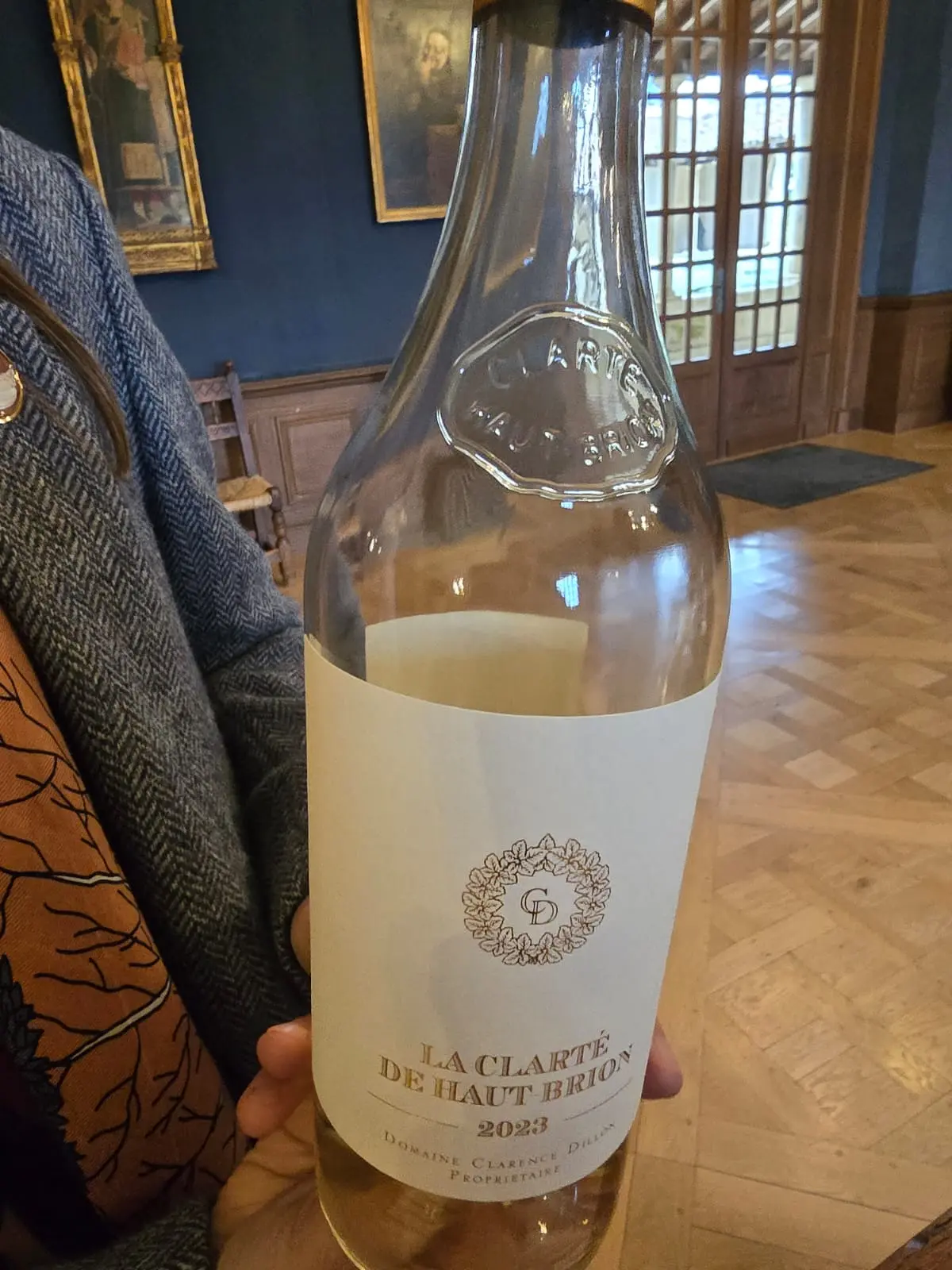 Bottiglia di La Clarté de Haut-Brion 2023 presentata durante la degustazione